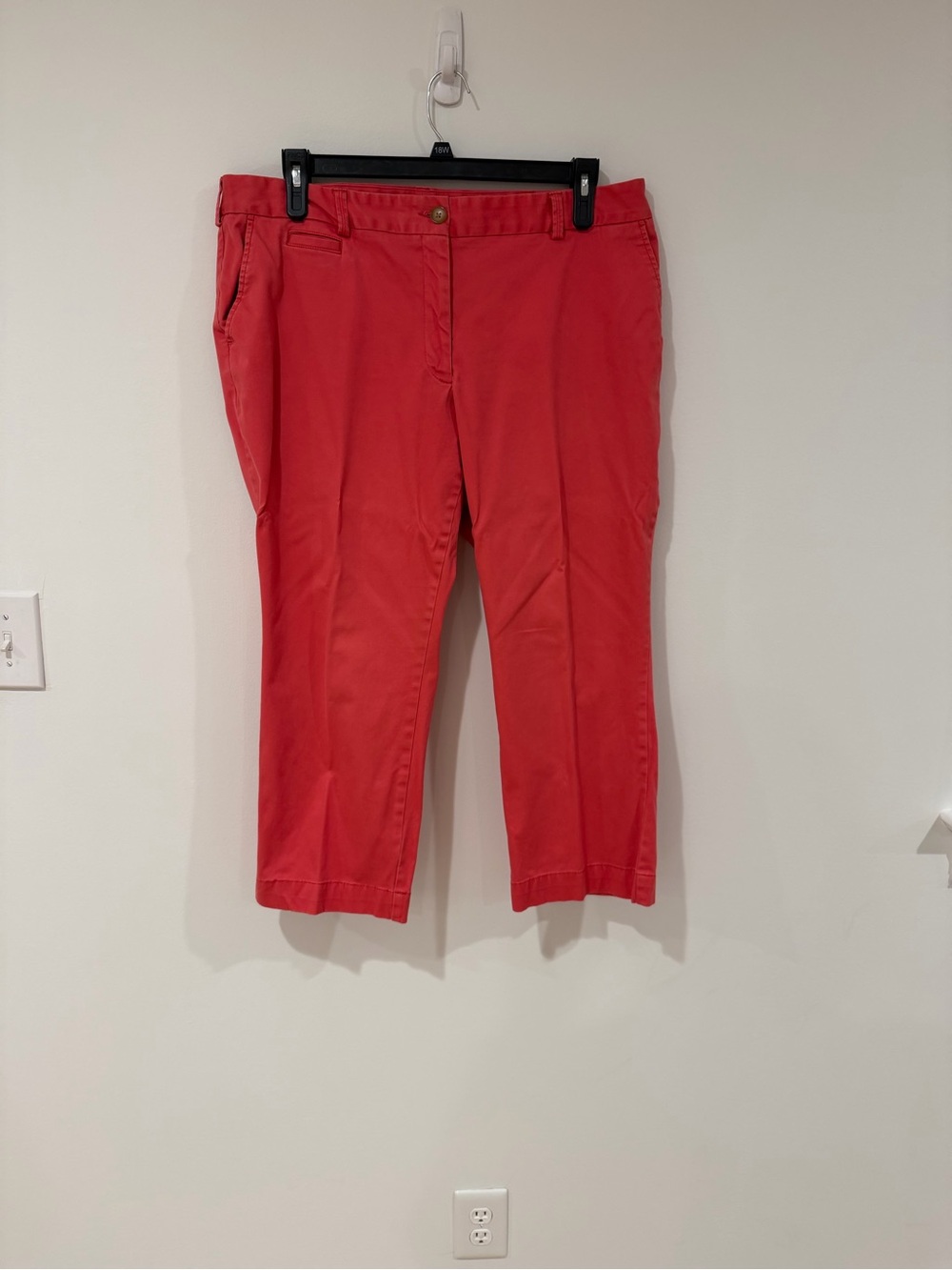 Lands' End Salmon Pink Capri Pants